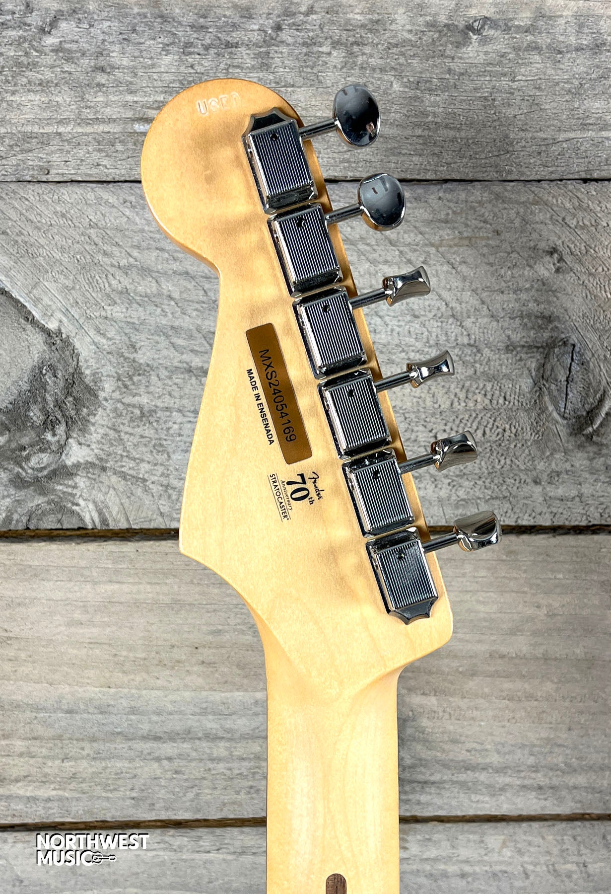 Fender 70th Anniversary Player II Stratocaster Polar White