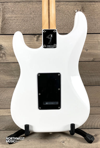 Fender 70th Anniversary Player II Stratocaster Polar White