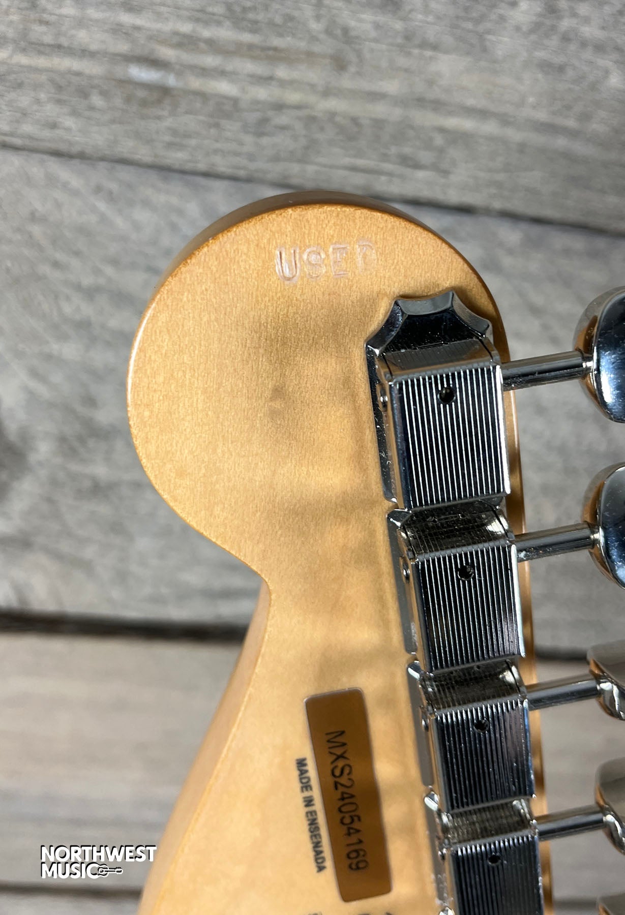 Fender 70th Anniversary Player II Stratocaster Polar White