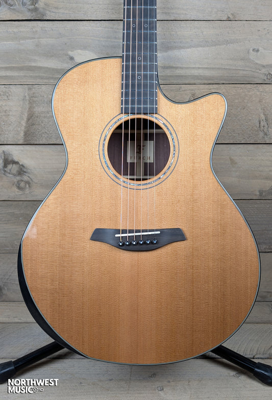 Furch Yellow Deluxe GC-CR Acoustic